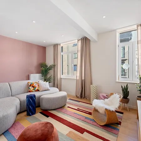 Prachtig, Moderne En Stijlvolle Gezinswoning 6p בית נופש *