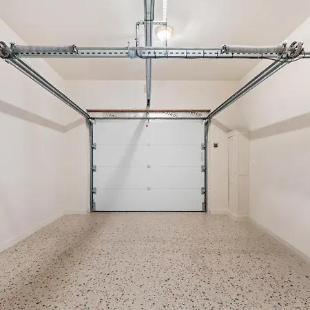 Semesterbostad Prachtig, Moderne En Stijlvolle Gezinswoning 6p Oostende