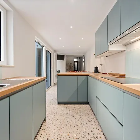 Prachtig, Moderne En Stijlvolle Gezinswoning 6p * Oostende